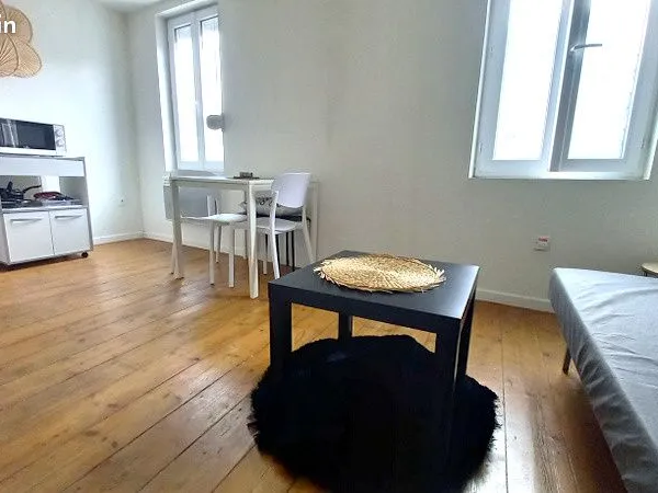 Studio 1 pièce 18 m²