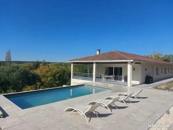 Appartement 6 pièces 150 m²