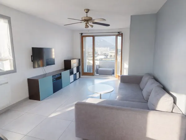 Appartement T3 lumineux Résidence récente et sécurisée