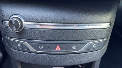 Peugeot 308 SW 2.0 BlueHDi 150 EAT6 - GT Line – 2016 – 141482 km – Diesel – Boîte Automatique — photo 51