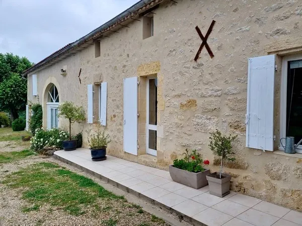 Maison 14 pièces 650 m²