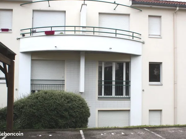 F1 bis avec parking