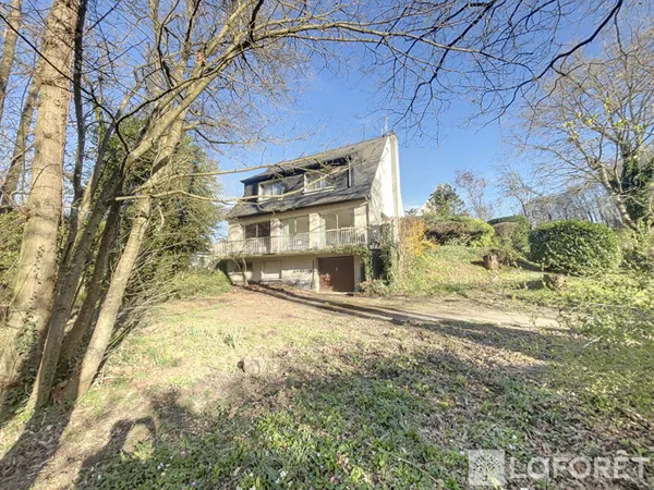 Maison 8 pièces 140 m²