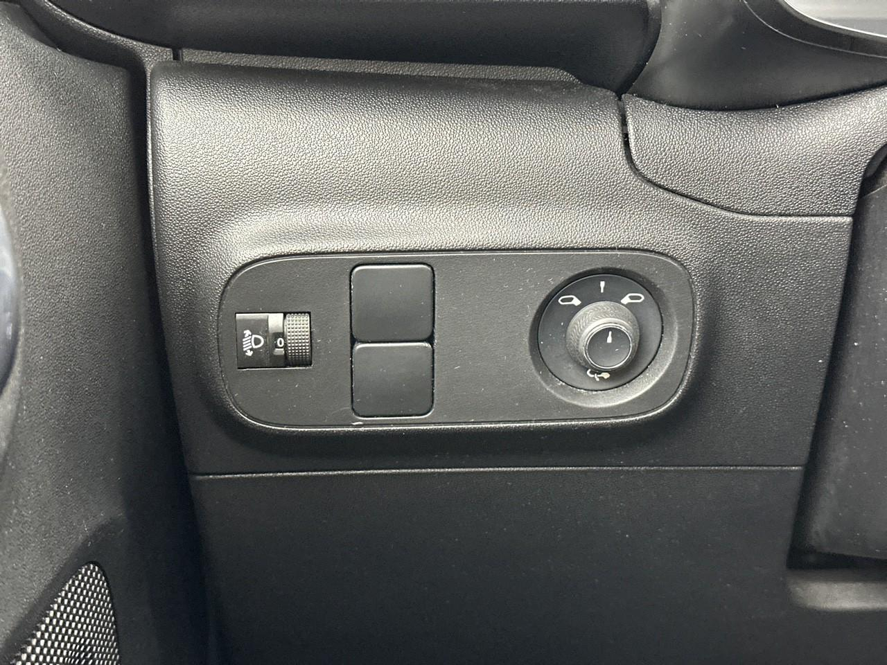 Citroën C3 bluehdi 100 s&s bvm5 feel — photo 16