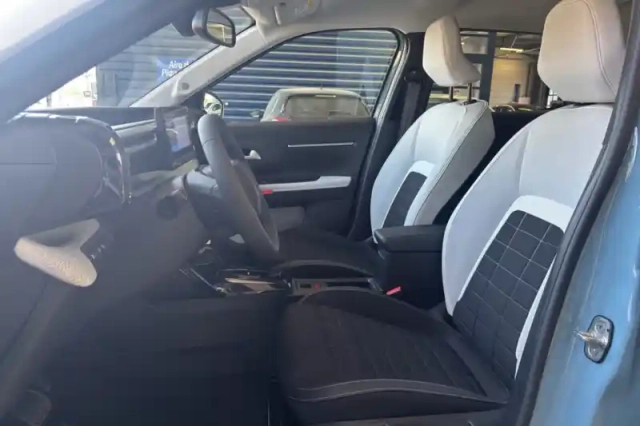 Citroën C3 hybride 110 ch e-dcs6 — photo 9