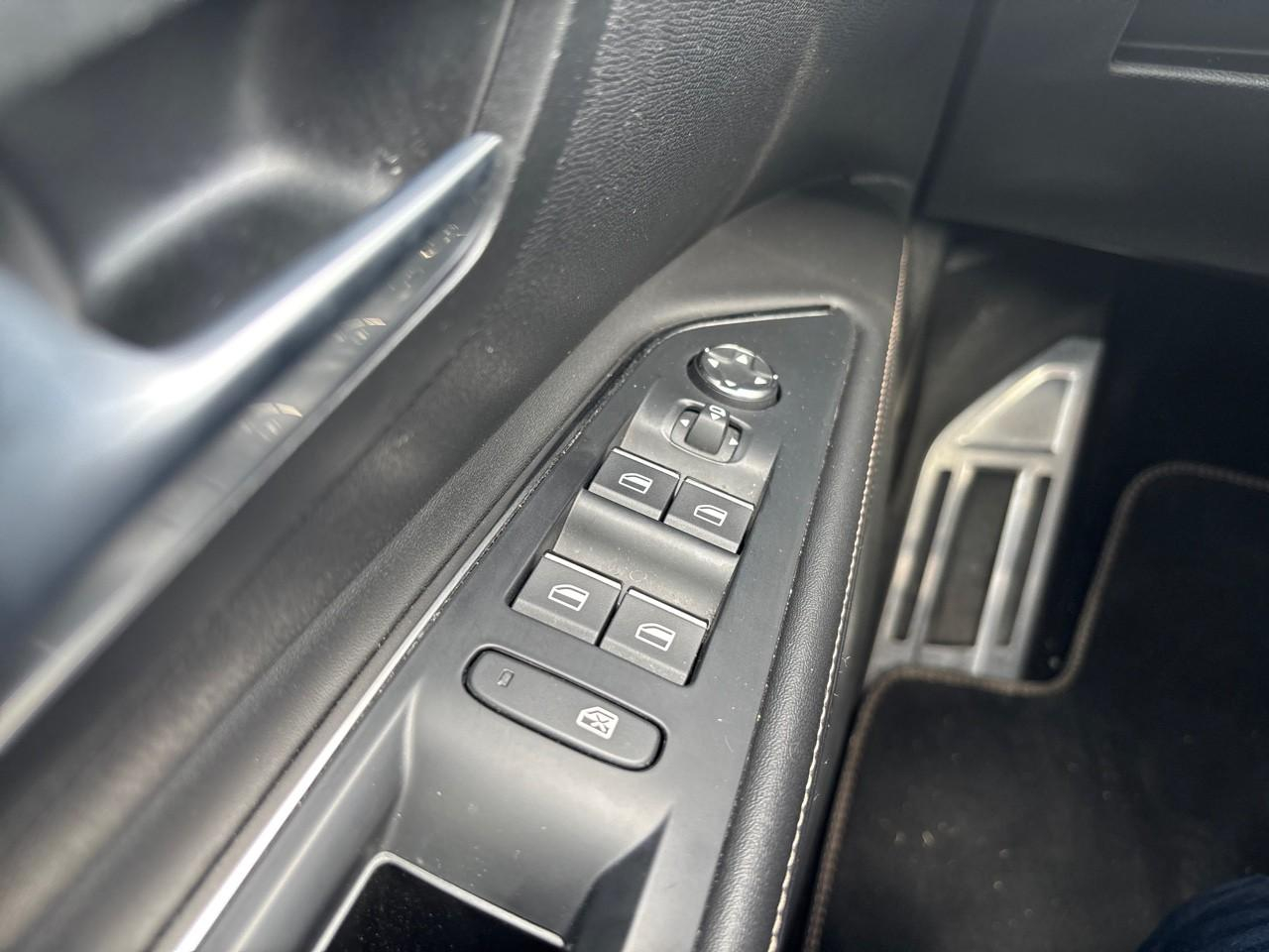Peugeot 5008 1.2 puretech 130ch s&s gt — photo 27