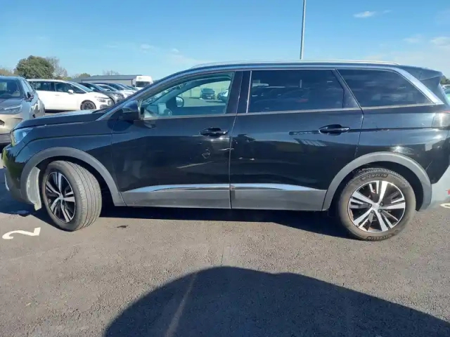 Peugeot 5008 puretech 130ch s&amp;s eat8 — photo 3