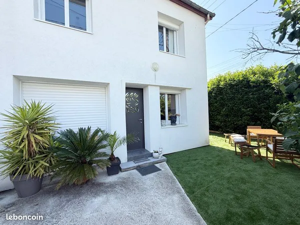 Maison 4 pièces avec jardin - cite de l'espace