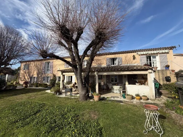 Maison 5 pièces 161 m²