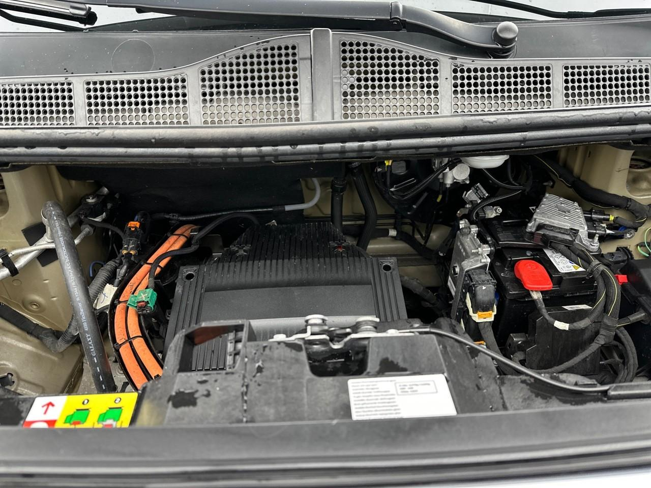 Opel Vivaro fourgon -e fgn l2 300 75 kwh pack clim — photo 13