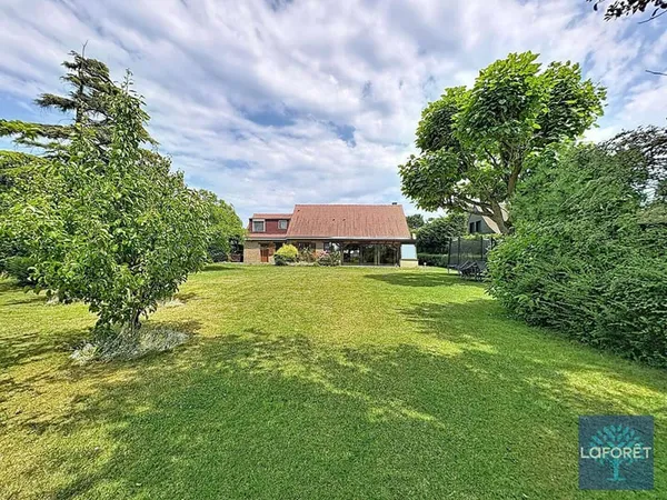 Maison 5 pièces 140 m²