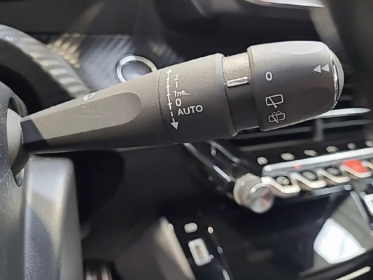 Peugeot 2008 puretech 130 s&s bvm6 gt — photo 24