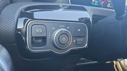 Mercedes Classe CLA 2.0 200d 150 8G-DCT - Progressive Line – 2020 – 108248 km – Diesel – Boîte Automatique — photo 28