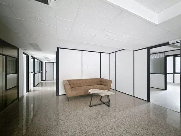 Bureaux 200 m²