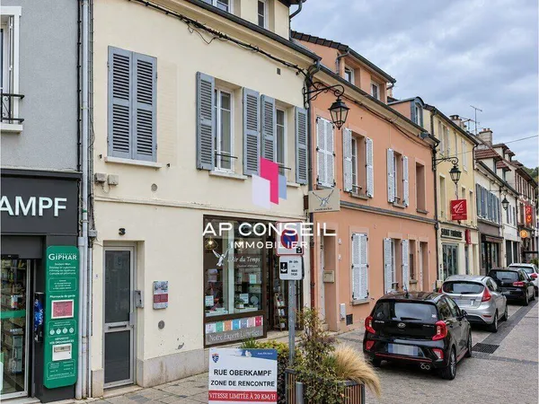 Local commercial 4 pièces 60 m²