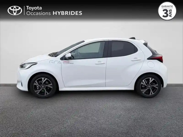 Toyota Yaris 116h design 5p my25 — photo 3
