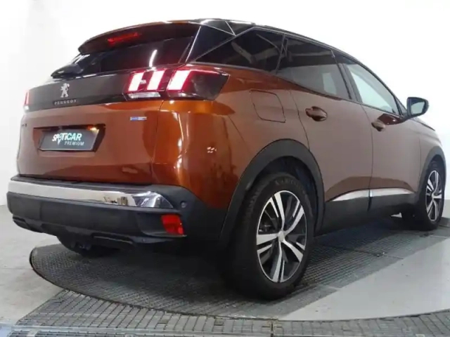Peugeot 3008 1.2 puretech 130ch allure s&amp;s — photo 8