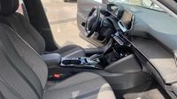 Peugeot 2008 1.2 PureTech 130ch S&S Allure EAT8 7cv — photo 15