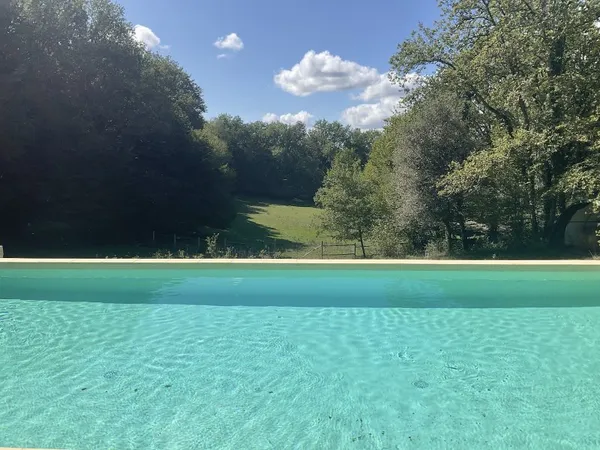 Propriété en pierre magnifiquement rénovée, à 5 minutes de