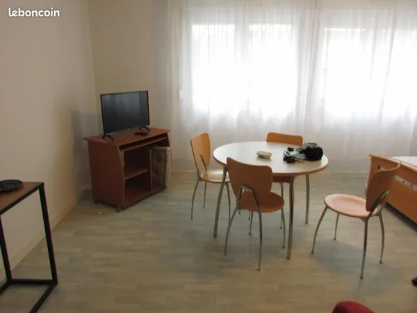 Studio 1 pièce 30 m²