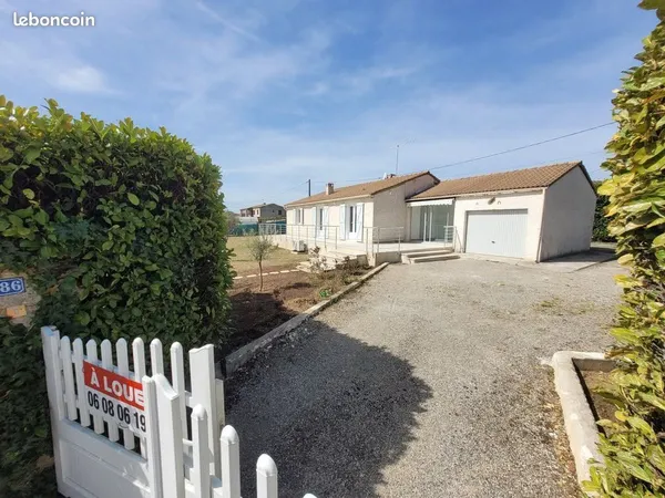 Villa 5 pièces de 90 m² à Villeneuve (04180), rénovée en 2022-2023