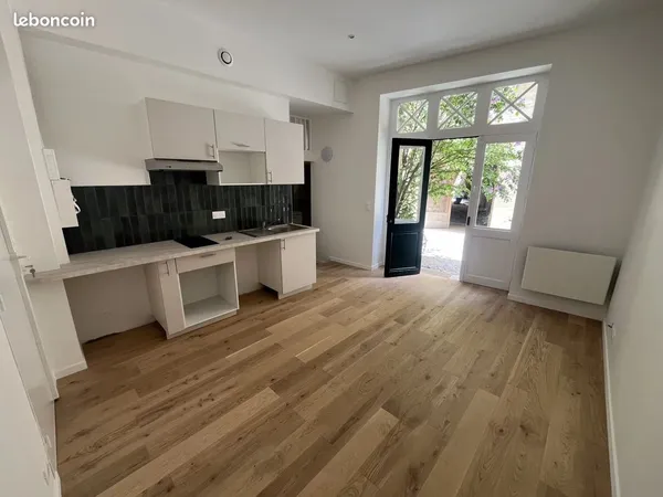 Studio 1 pièce 19 m²