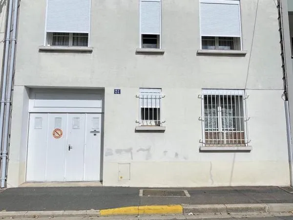A SAINT-PIERRE-DES-CORPS (37700), 24 rue Mirabeau, Maison à rénover - garage, jardin et dépendances