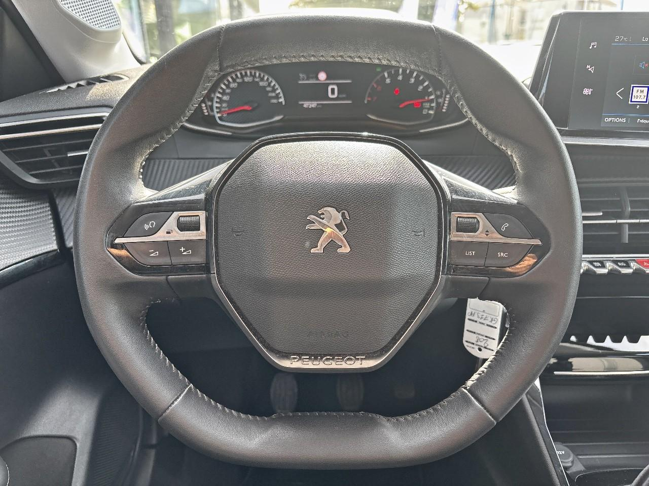 Peugeot 208 1.2 puretech 100ch s&s allure — photo 31