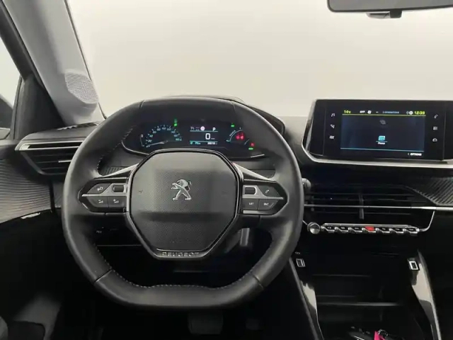 Peugeot 208 electrique 50 kwh 136ch — photo 54