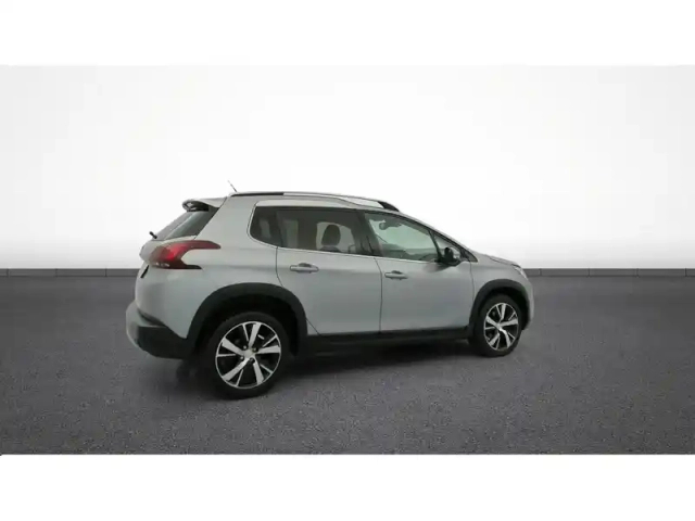 Peugeot 2008 bluehdi 120ch s&amp;s eat6 — photo 17