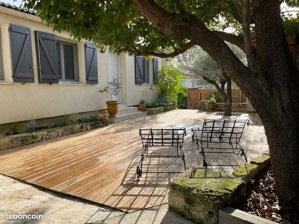 Maison familiale de 115 m², 4 chambres, suite parentale et terrasse en bois - Saint-Just (34400)