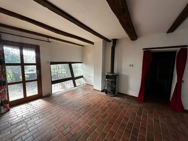 Rare à la vente : Amoureux de la nature , une maison à rénover sur un parc de 7000 m²
