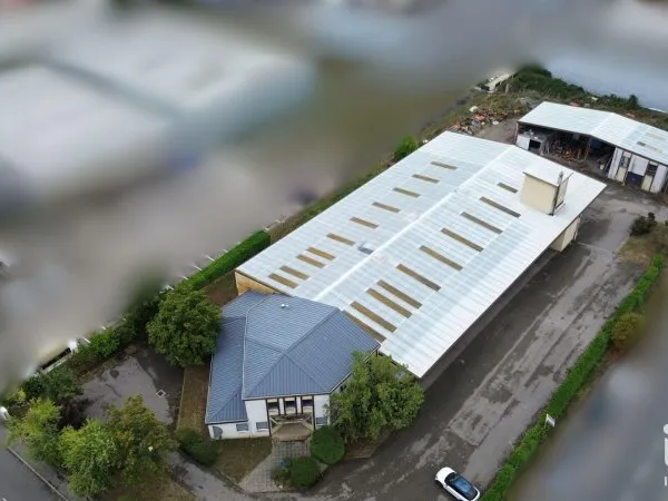Local commercial 1995 m²