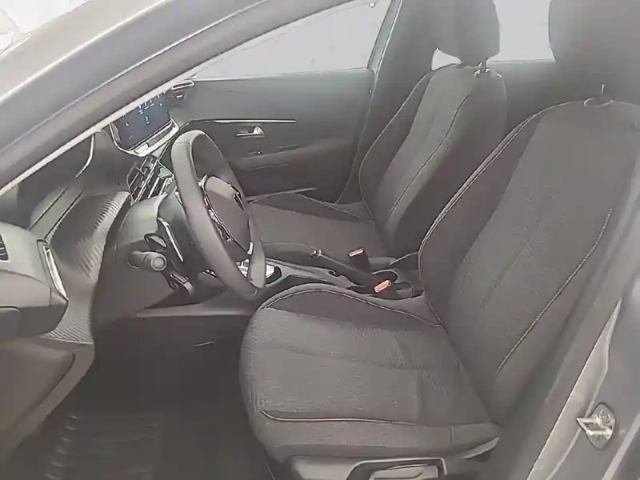 Peugeot 208 hybrid 110 ch e-dcs6 — photo 37