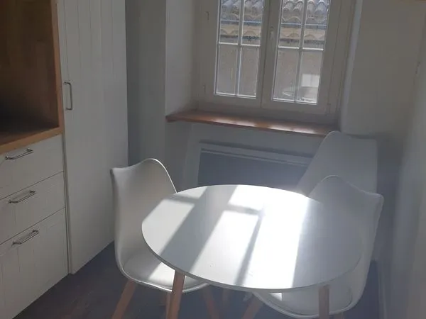 Appartement t2 a louer genolhac centre