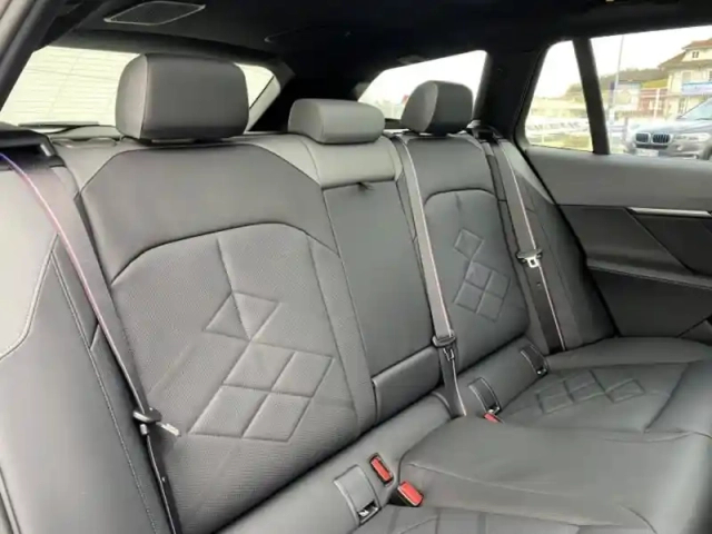 Bmw Serie 5 série 5 touring 550e 489ch m sport xdrive — photo 10