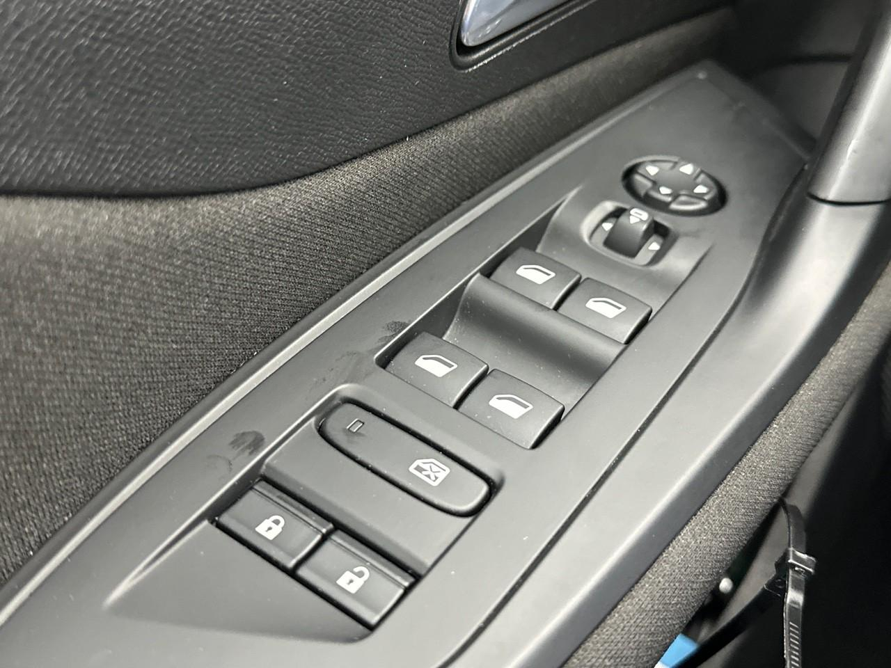 Peugeot 308 puretech 110ch s&s bvm6 active pack — photo 15