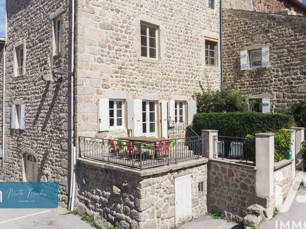 Château 7 pièces 190 m²