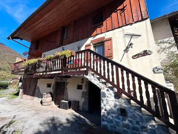 Maison 6 pièces 150 m²