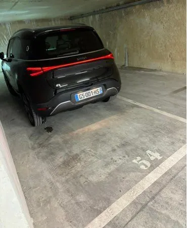Location place parking double en enfilade à la Valentine