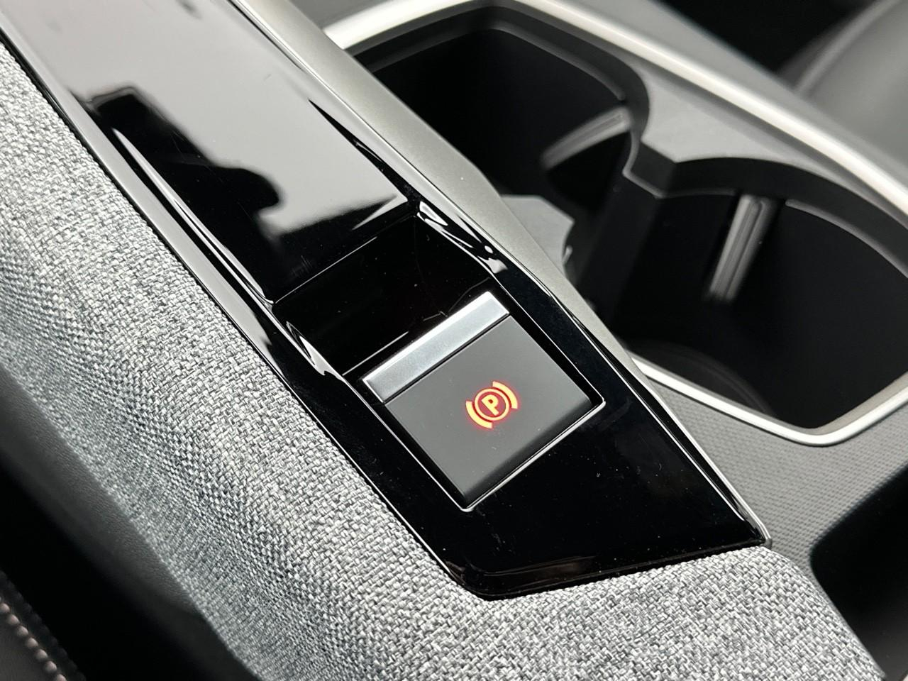 Peugeot 3008 hybrid 145 e-dcs6 allure — photo 32