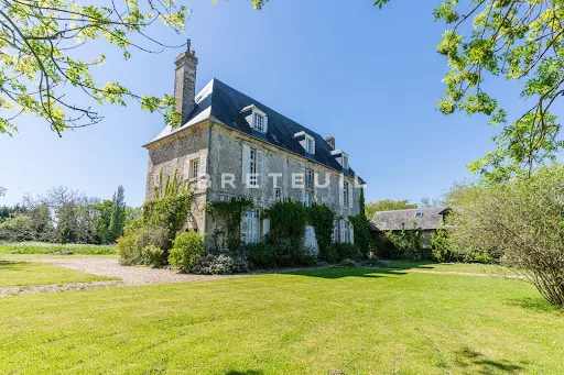 Maison 12 pièces 400 m²