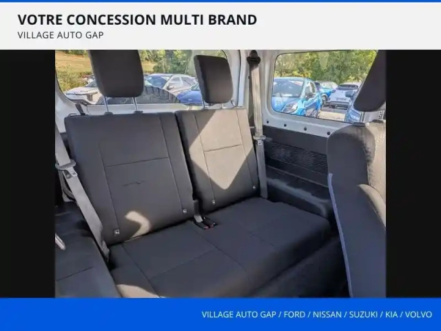 Suzuki Jimny 1.5 vvt 102ch privilège — photo 12