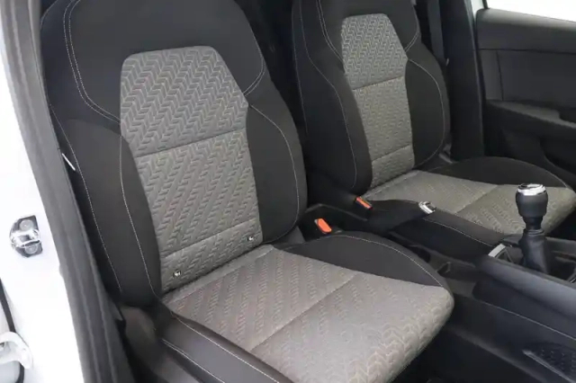 Renault Clio sce 65 — photo 14