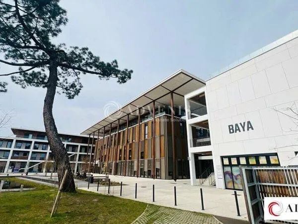 Bureaux 2304 m²