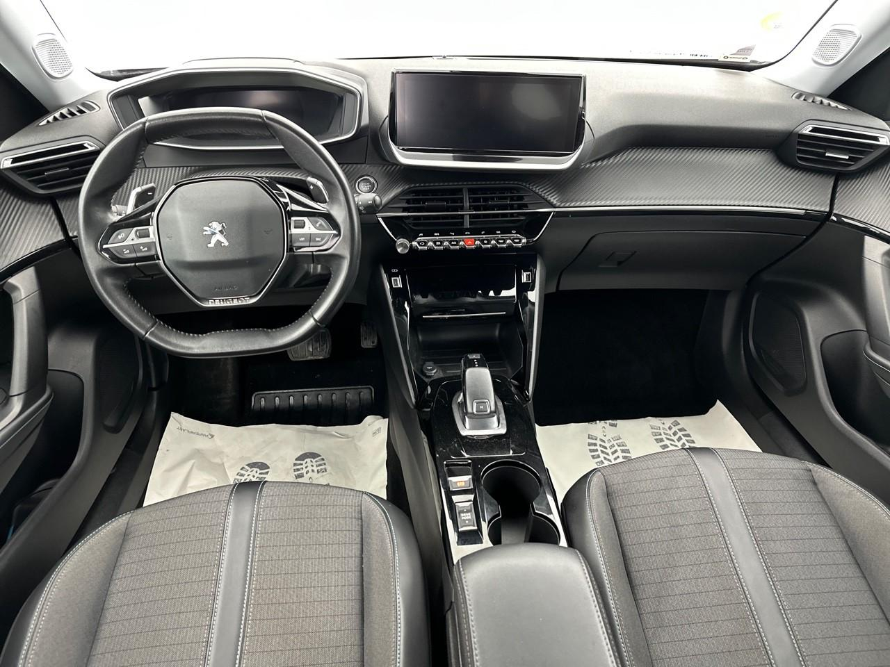 Peugeot 2008 bluehdi 130 s&s eat8 allure pack — photo 11