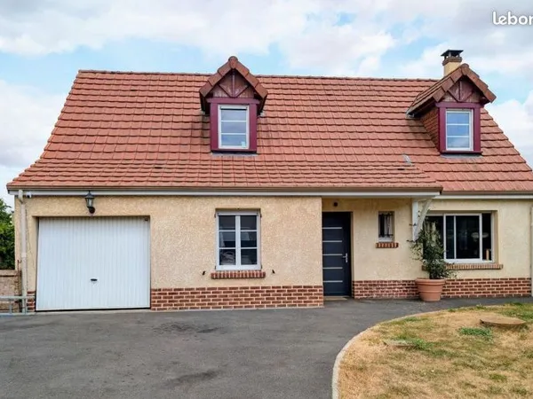 Maison familiale 6 pièces 143 m² à Fontaine - Lavaganne - 240 000 net vendeur