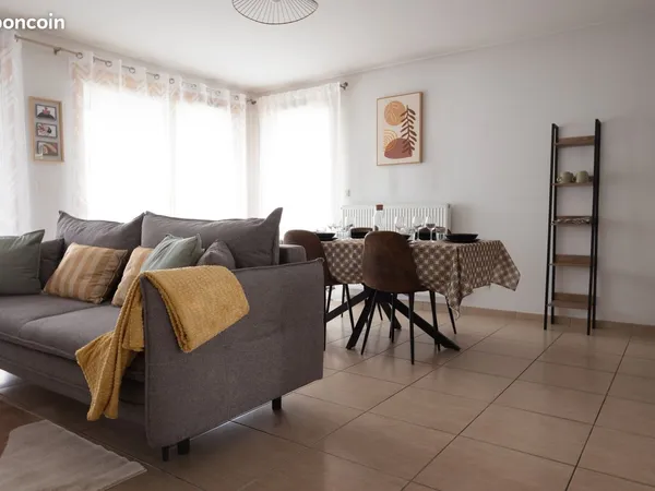 Appartement T3 meublé de 68 m² avec piscine - Lyon 5ème (Point du Jour)
