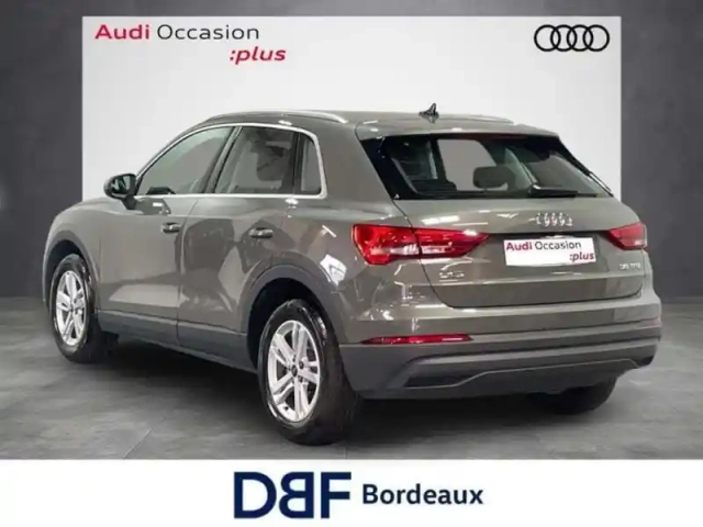 Audi Q3 35 tfsi 150 ch s tronic 7 design — photo 3
