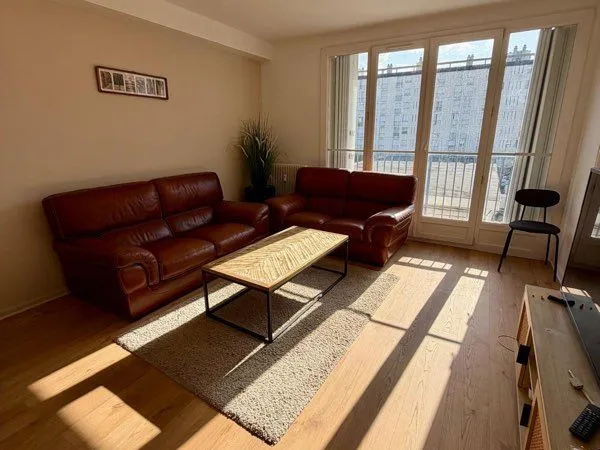 ✨ Grand et lumineux appartement T5 - Électricité incluse -Allée Bauchant, Tours